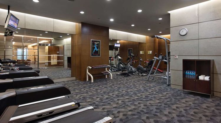 Lakeshore Hotel Metropolis Health