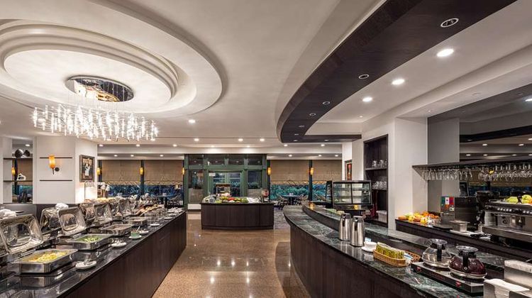 Lakeshore Hotel Metropolis Restaurant