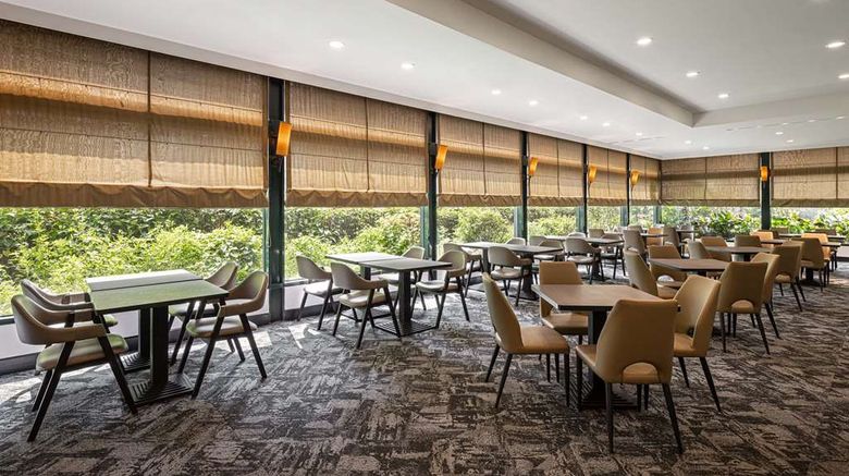 <b>Lakeshore Hotel Metropolis Spa</b>. Images powered by <a href="https://iceportal.shijigroup.com/" title="IcePortal" target="_blank">IcePortal</a>.