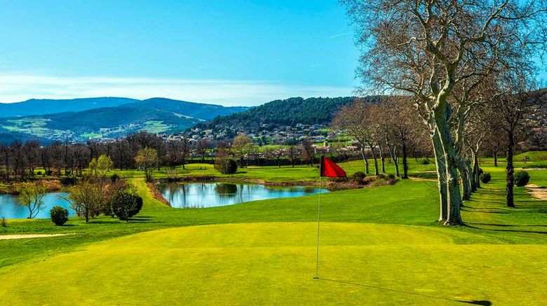 <b>Domaine Du Golf St Clair Golf</b>. Images powered by <a href="https://iceportal.shijigroup.com/" title="IcePortal" target="_blank">IcePortal</a>.