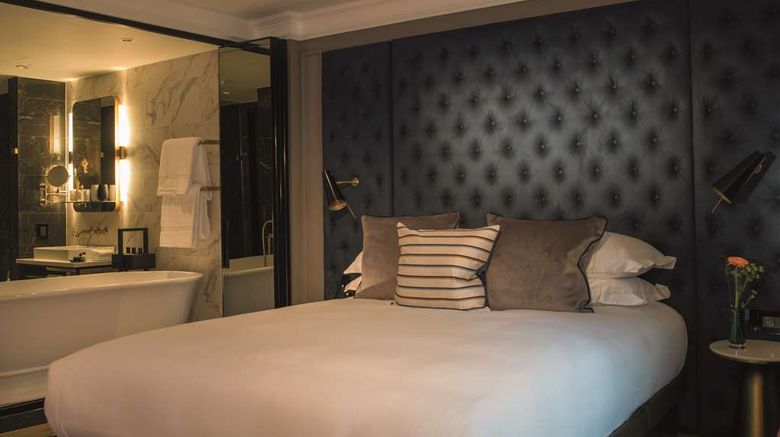 <b>The Guardsman Room</b>. Images powered by <a href="https://iceportal.shijigroup.com/" title="IcePortal" target="_blank">IcePortal</a>.