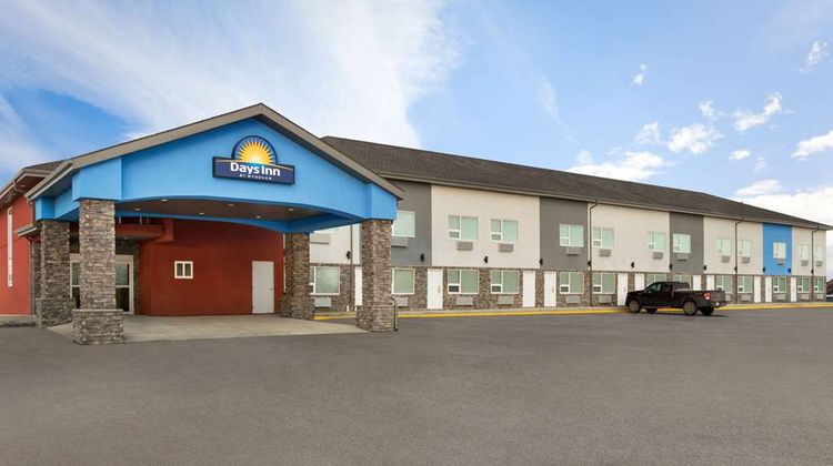 Days Inn by Wyndham Wainwright Exterior