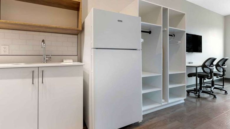 <b>Extended Stay America Prem Stes Aus Airp Room</b>. Images powered by <a href="https://iceportal.shijigroup.com/" title="IcePortal" target="_blank">IcePortal</a>.