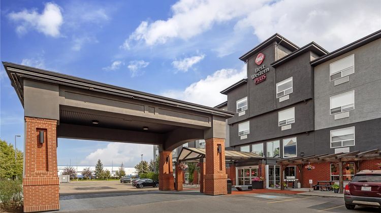 Best Western Plus West Edmonton Exterior