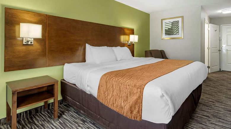 <b>Comfort Inn & Sts N Little Rock JFK Blvd Room</b>. Images powered by <a href="https://iceportal.shijigroup.com/" title="IcePortal" target="_blank">IcePortal</a>.