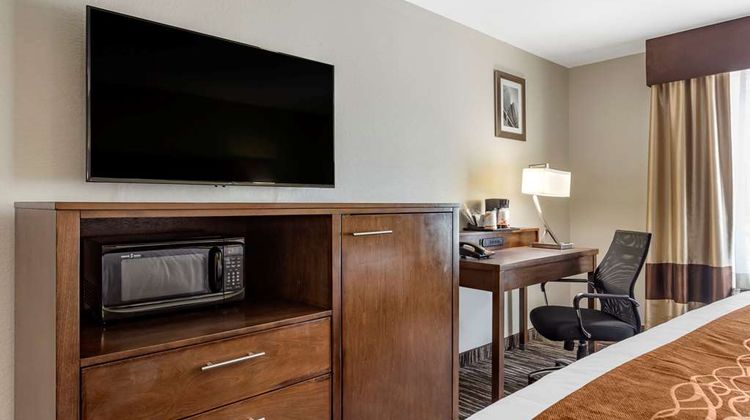 Comfort Inn & Sts N Little Rock JFK Blvd Room