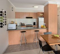 Ringwood Royale Apartment Hotel Lobby