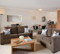 Ringwood Royale Apartment Hotel Lobby