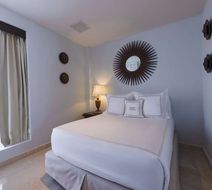 Royal Hideaway Playacar Room