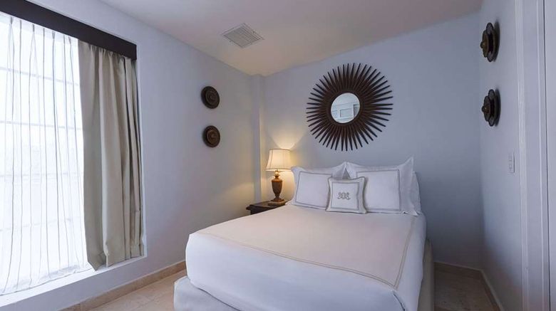 <b>Royal Hideaway Playacar Room</b>. Images powered by <a href="https://iceportal.shijigroup.com/" title="IcePortal" target="_blank">IcePortal</a>.