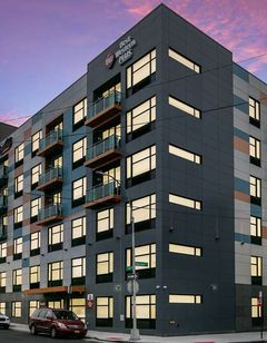 Best Western Plus Exec Residency Bronx