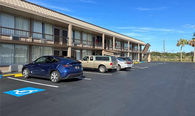 Rodeway Inn Bushnell Exterior