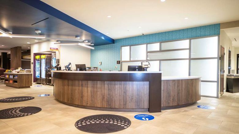 <b>Home2 Suites Minneapolis Mall of America Lobby</b>. Images powered by <a href="https://iceportal.shijigroup.com/" title="IcePortal" target="_blank">IcePortal</a>.