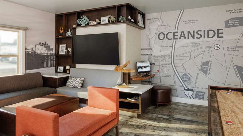 <b>The Fin Hotel Lobby</b>. Images powered by <a href="https://iceportal.shijigroup.com/" title="IcePortal" target="_blank">IcePortal</a>.