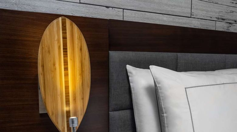 <b>The Fin Hotel Room</b>. Images powered by <a href="https://iceportal.shijigroup.com/" title="IcePortal" target="_blank">IcePortal</a>.