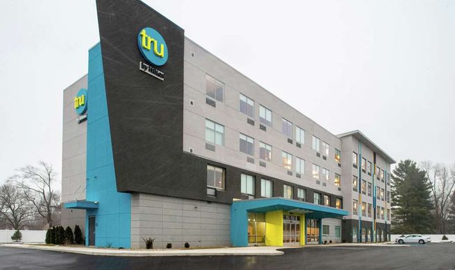 Tru by Hilton Elkhart Exterior