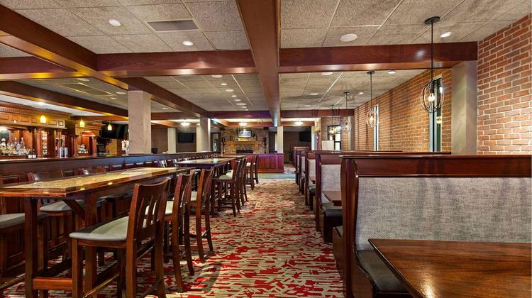 Wingate by Wyndham South Bend Notre Dame Restaurant