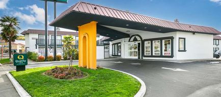 Quality Inn & Suites Sacramento Downtown Exterior