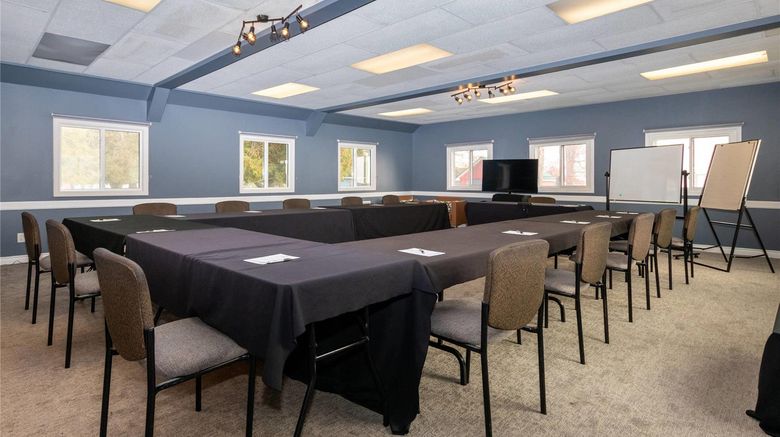 <b>Bayview Wildwood Resort Meeting</b>. Images powered by <a href="https://iceportal.shijigroup.com/" title="IcePortal" target="_blank">IcePortal</a>.