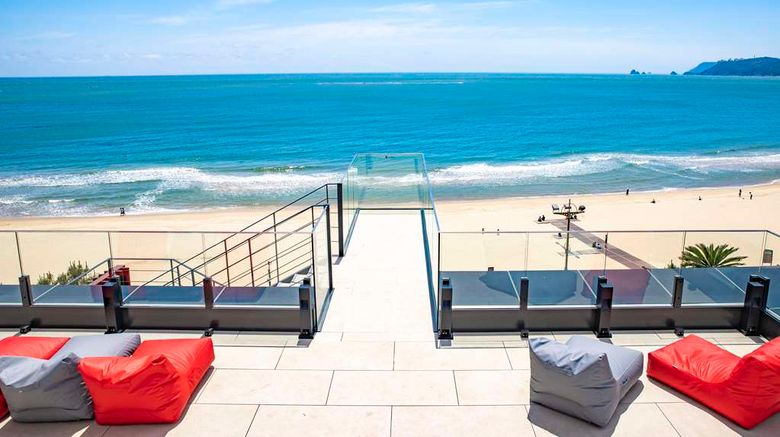 <b>Paradise Hotel Busan Pool</b>. Images powered by <a href="https://iceportal.shijigroup.com/" title="IcePortal" target="_blank">IcePortal</a>.