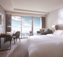 Paradise Hotel Busan Room