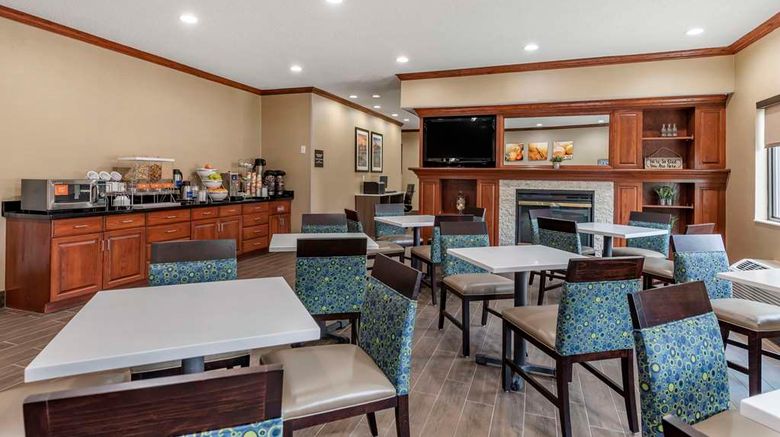 <b>Comfort Inn & Suites Restaurant</b>. Images powered by <a href="https://iceportal.shijigroup.com/" title="IcePortal" target="_blank">IcePortal</a>.