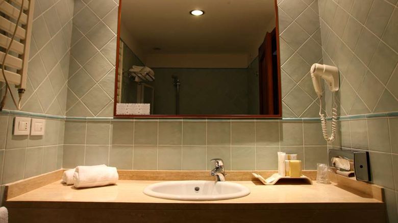 <b>San Rocco Hotel Room</b>. Images powered by <a href="https://iceportal.shijigroup.com/" title="IcePortal" target="_blank">IcePortal</a>.