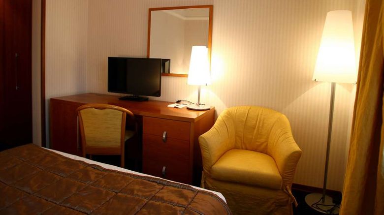 <b>San Rocco Hotel Room</b>. Images powered by <a href="https://iceportal.shijigroup.com/" title="IcePortal" target="_blank">IcePortal</a>.