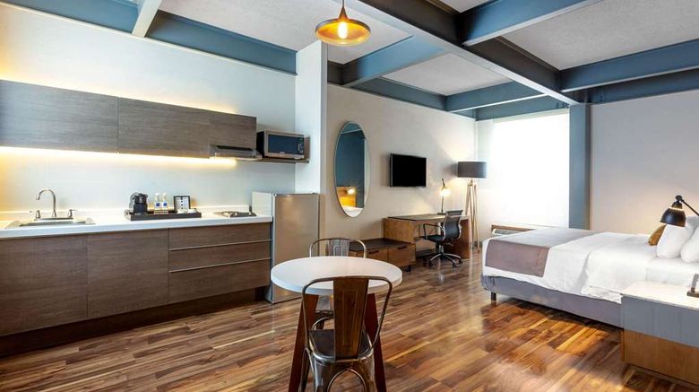 <b>TRYP by Wyndham San Luis Potos Suite</b>. Images powered by <a href="https://iceportal.shijigroup.com/" title="IcePortal" target="_blank">IcePortal</a>.