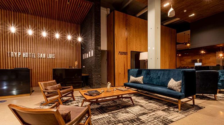 <b>TRYP by Wyndham San Luis Potos Lobby</b>. Images powered by <a href="https://iceportal.shijigroup.com/" title="IcePortal" target="_blank">IcePortal</a>.