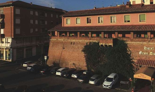 Hotel Gran Duca Exterior