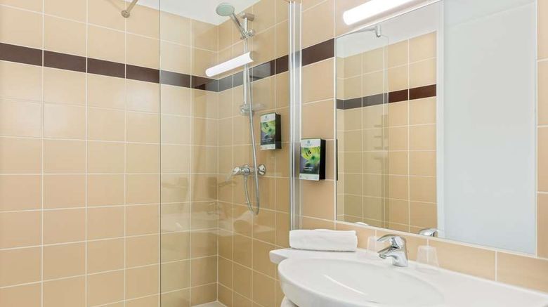 <b>Sure Hotel by Best Western Room</b>. Images powered by <a href="https://iceportal.shijigroup.com/" title="IcePortal" target="_blank">IcePortal</a>.