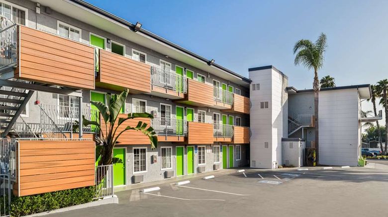 <b>SureStay by BW San Diego Pacific Beach Exterior</b>. Images powered by <a href="https://iceportal.shijigroup.com/" title="IcePortal" target="_blank">IcePortal</a>.