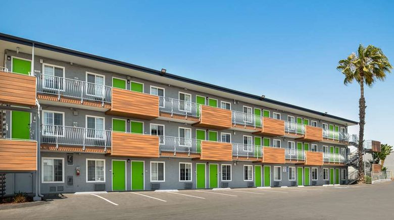 <b>SureStay by BW San Diego Pacific Beach Exterior</b>. Images powered by <a href="https://iceportal.shijigroup.com/" title="IcePortal" target="_blank">IcePortal</a>.