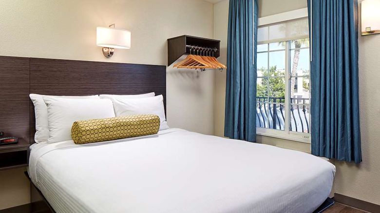 <b>SureStay by BW San Diego Pacific Beach Room</b>. Images powered by <a href="https://iceportal.shijigroup.com/" title="IcePortal" target="_blank">IcePortal</a>.