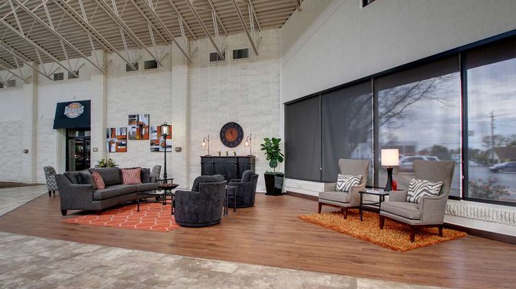 The Atrium on Third Lobby