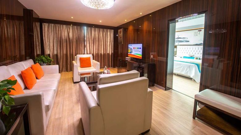 <b>Ramada Encore by Wyndham Kaili West Room</b>. Images powered by <a href="https://iceportal.shijigroup.com/" title="IcePortal" target="_blank">IcePortal</a>.