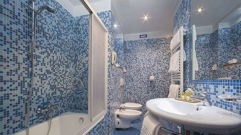 <b>Hotel Majestic Toscanelli Suite</b>. Images powered by <a href="https://iceportal.shijigroup.com/" title="IcePortal" target="_blank">IcePortal</a>.