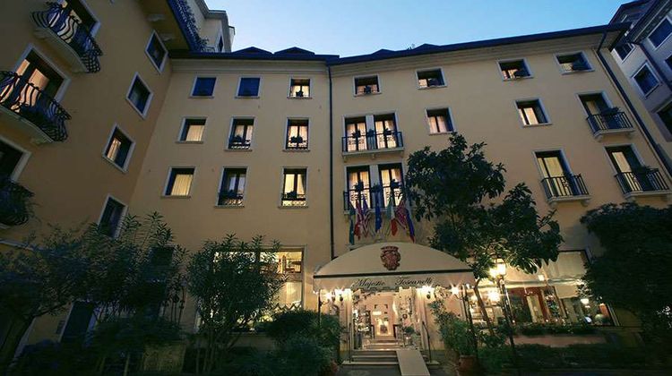 Hotel Majestic Toscanelli Exterior