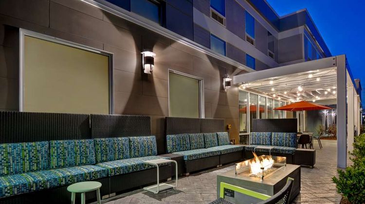 Home2 Suites Williston Burlington Exterior