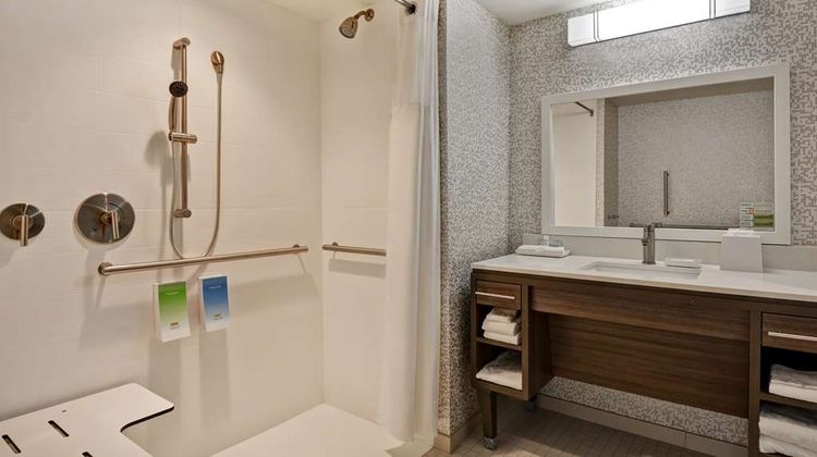 Home2 Suites Williston Burlington Room