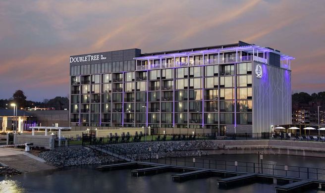 DoubleTree by Hilton Hot Springs Exterior