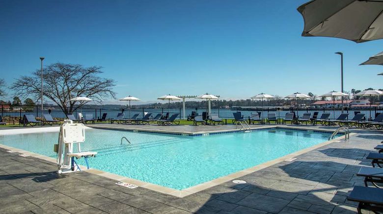 <b>DoubleTree by Hilton Hot Springs Pool</b>. Images powered by <a href="https://iceportal.shijigroup.com/" title="IcePortal" target="_blank">IcePortal</a>.