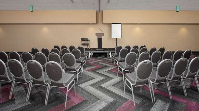 <b>Tru by Hilton Orlando Convention Center Meeting</b>. Images powered by <a href="https://iceportal.shijigroup.com/" title="IcePortal" target="_blank">IcePortal</a>.
