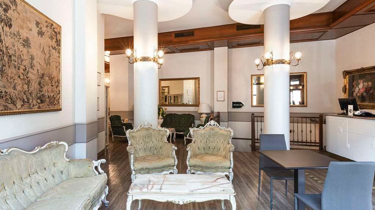 Hotel King Lobby
