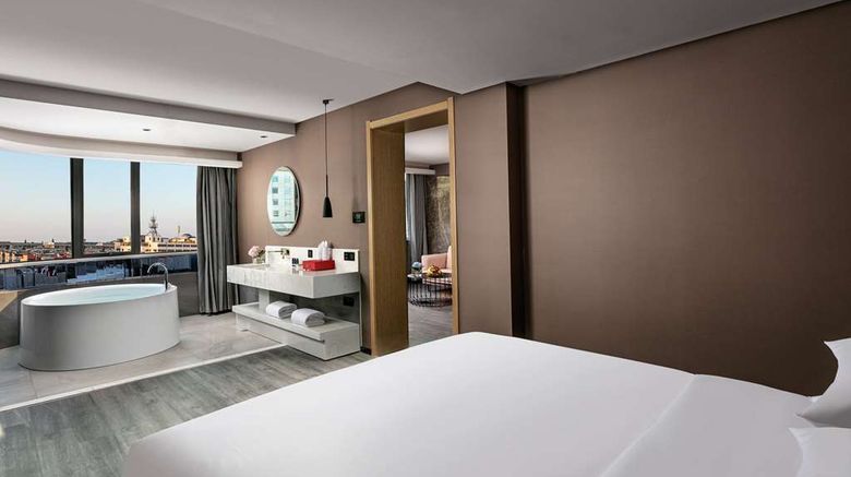 <b>Ramada by Wyndham Slender West Lake Room</b>. Images powered by <a href="https://iceportal.shijigroup.com/" title="IcePortal" target="_blank">IcePortal</a>.