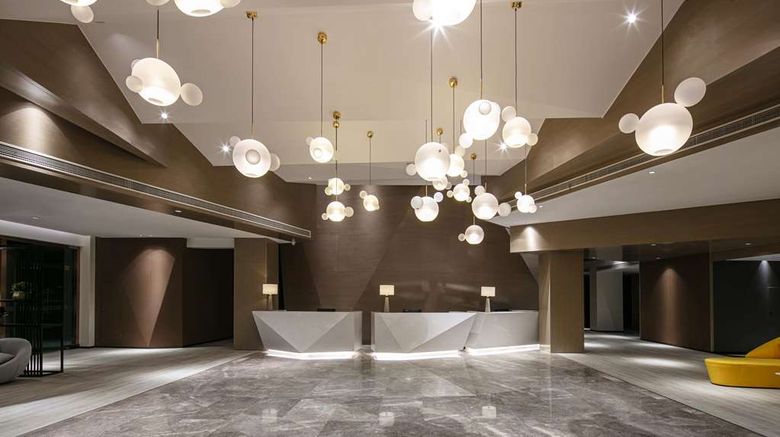 <b>Ramada by Wyndham Slender West Lake Lobby</b>. Images powered by <a href="https://iceportal.shijigroup.com/" title="IcePortal" target="_blank">IcePortal</a>.