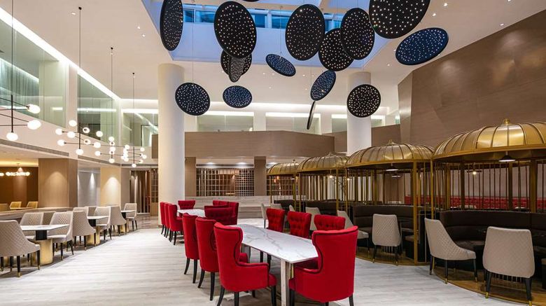 <b>Ramada by Wyndham Slender West Lake Restaurant</b>. Images powered by <a href="https://iceportal.shijigroup.com/" title="IcePortal" target="_blank">IcePortal</a>.
