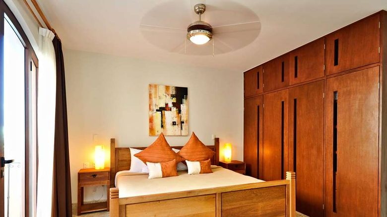 <b>Acanto Hotel, Trademark Collection Room</b>. Images powered by <a href="https://iceportal.shijigroup.com/" title="IcePortal" target="_blank">IcePortal</a>.