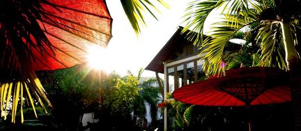Hotel by the Red Canal Exterior